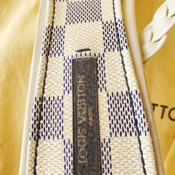 Louis Vuitton ladies sandals - Picture 14 of 16